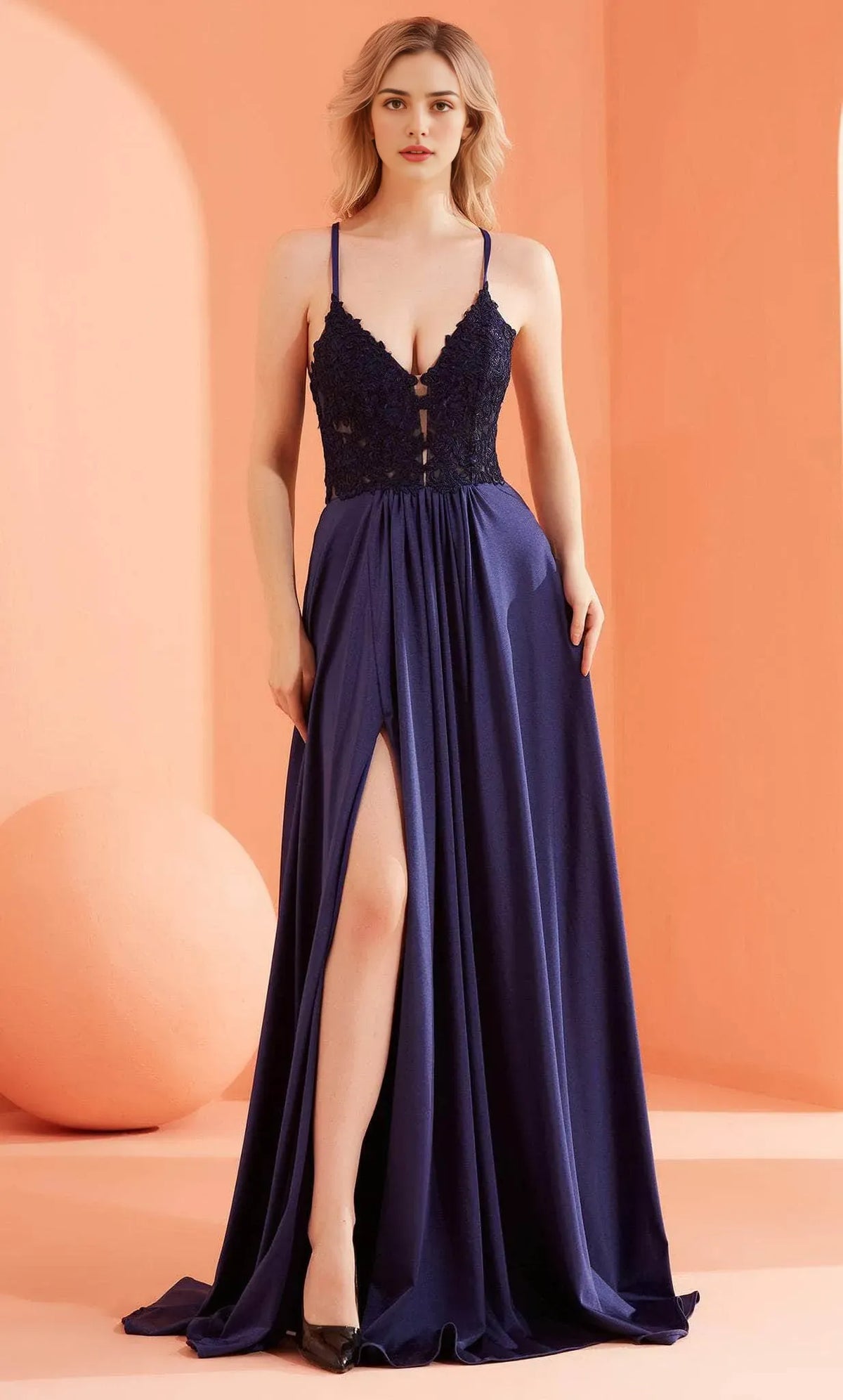 Green Dark Spaghetti Strap Evening Dress with - Bodice Keyhole Detail and High Thigh Slit for Glamorous Occasions