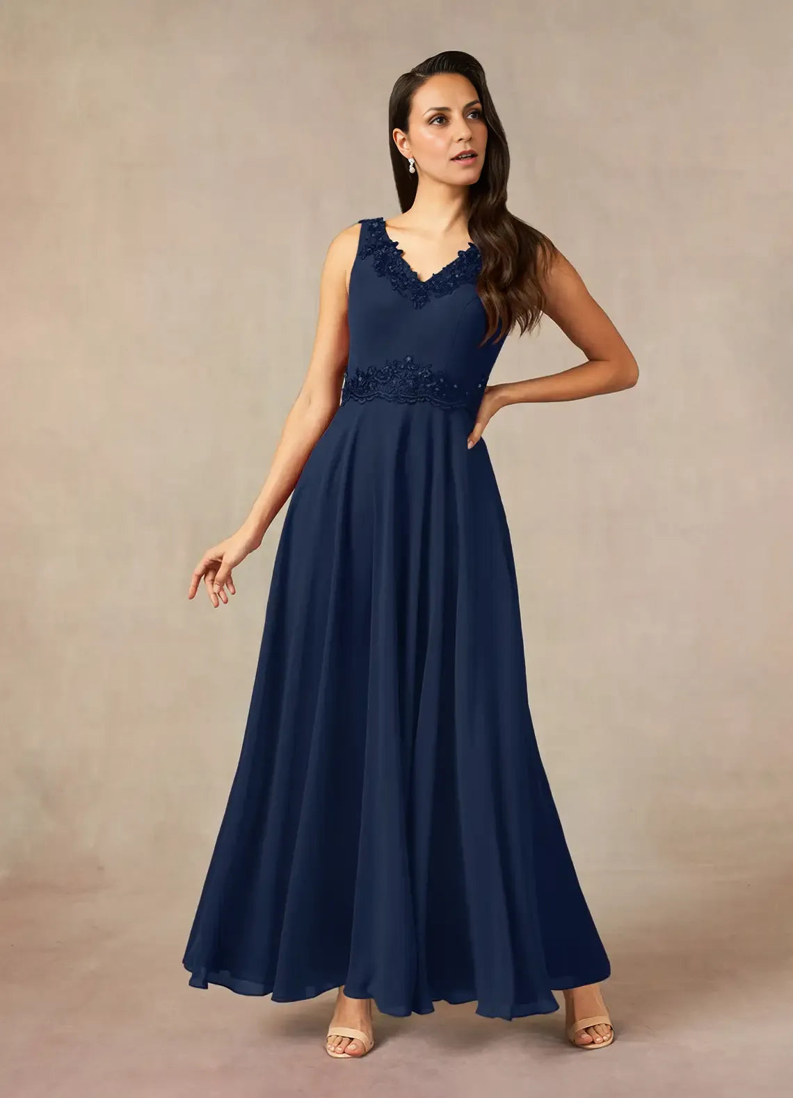 Refined Beautiful Timeless Elegant Chiffon A-Line V-Neck Mother of the Bride Dress