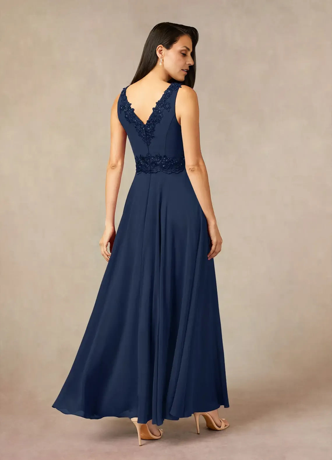 Refined Beautiful Timeless Elegant Chiffon A-Line V-Neck Mother of the Bride Dress
