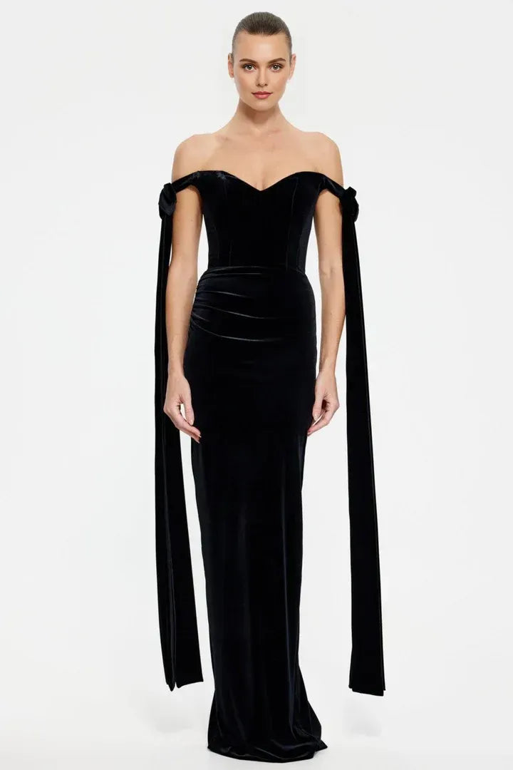 Refined Beautiful Timeless Special Occasion Elegant Black Velvet Sleeveless Floor-Length Prom Dress