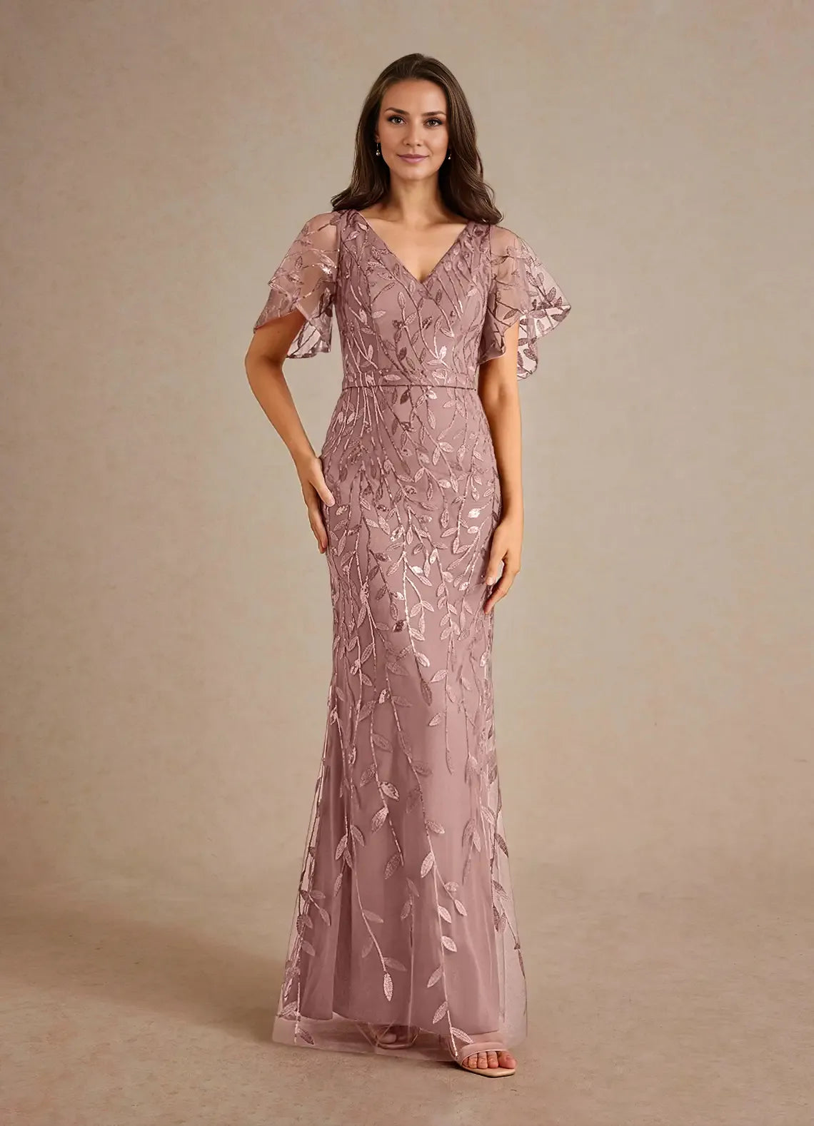 Sophisticated Graceful Stylish Refined Beautiful Elegant Champagne Tulle Sheath V-Neck Evening Dress