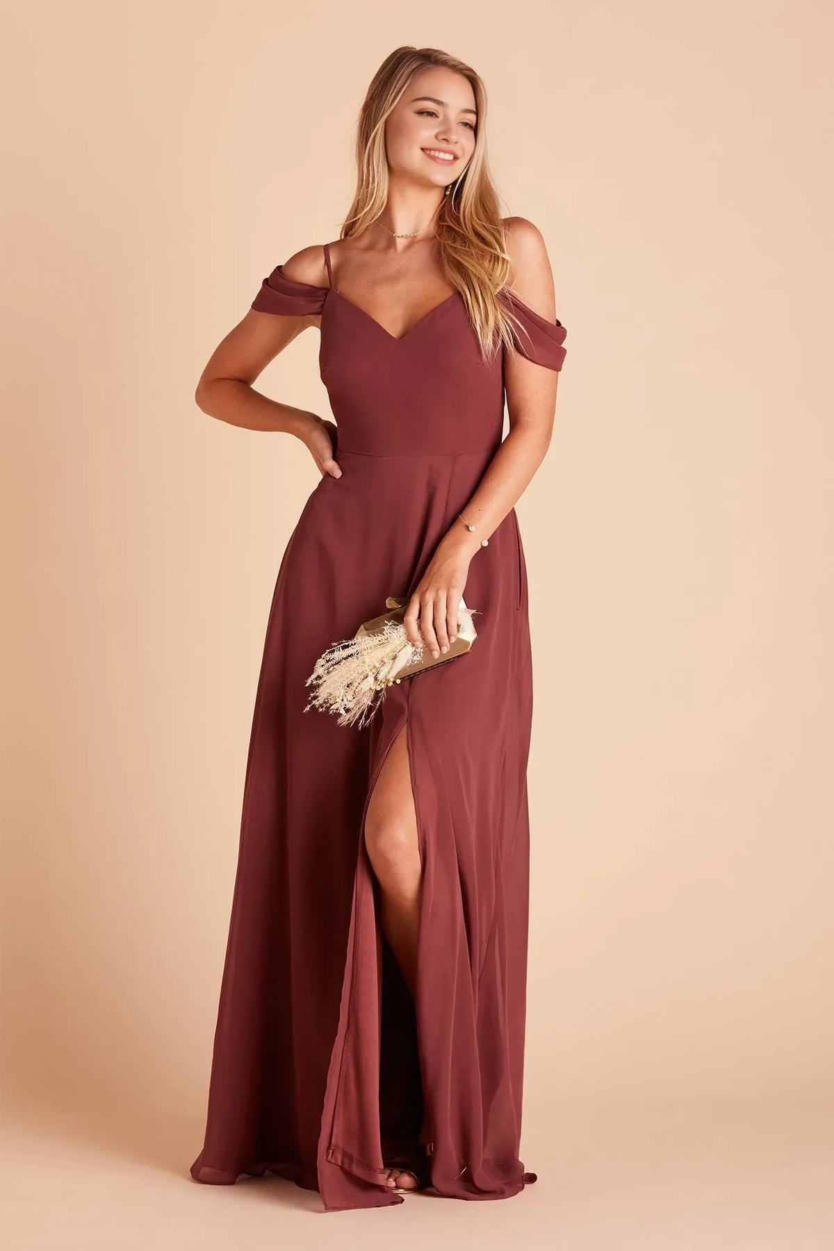 Burgundy Edgy Burgundy Cold Shoulder Prom Dress V Neck High Side Slit for Contemporary Runway - Inspi Formal Events