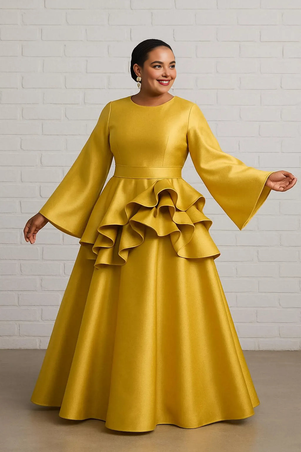 Elegant Royal Blue Satin A-Line Scoop Neck Long Sleeve Floor-Length Prom Dress