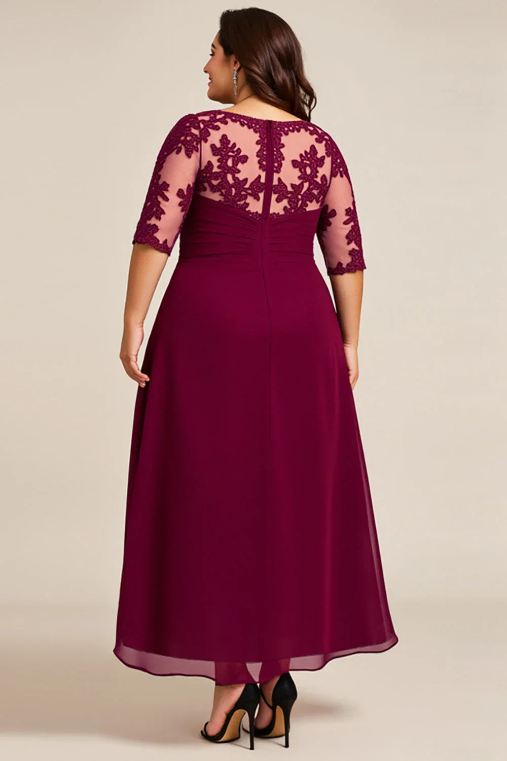 Elegant Burgundy Lace A-Line Scoop Neck Short Sleeve Short Mother of the Bride Dress