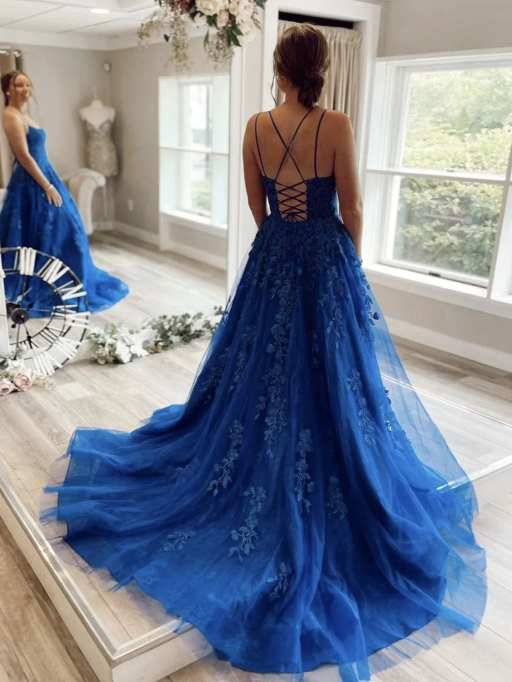 Blue Spaghetti Strap Lace-Up Royal Floor-Length Party Dress