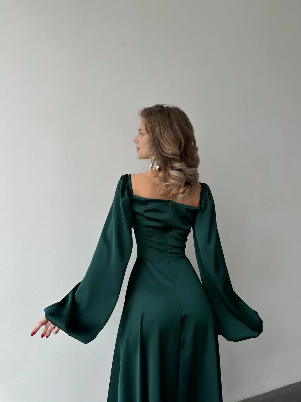 Special Occasion Sophisticated Graceful Elegant Satin A-Line Square Neck Pleated Floor-Length Prom Dress