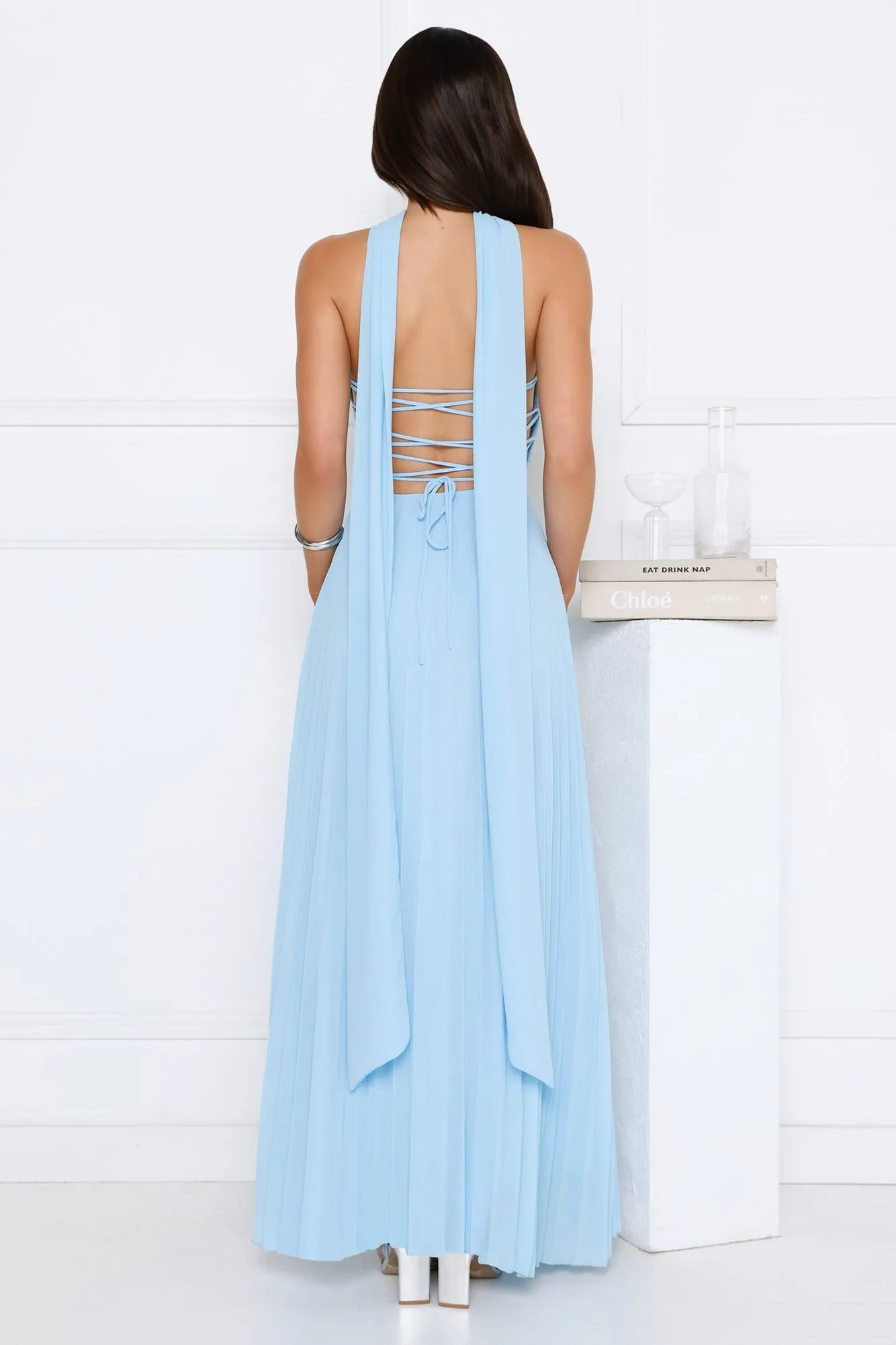 Straight Neck Sleeveless Lace-Up Back Floor-Length Pleated Prom Dresses With Scarf