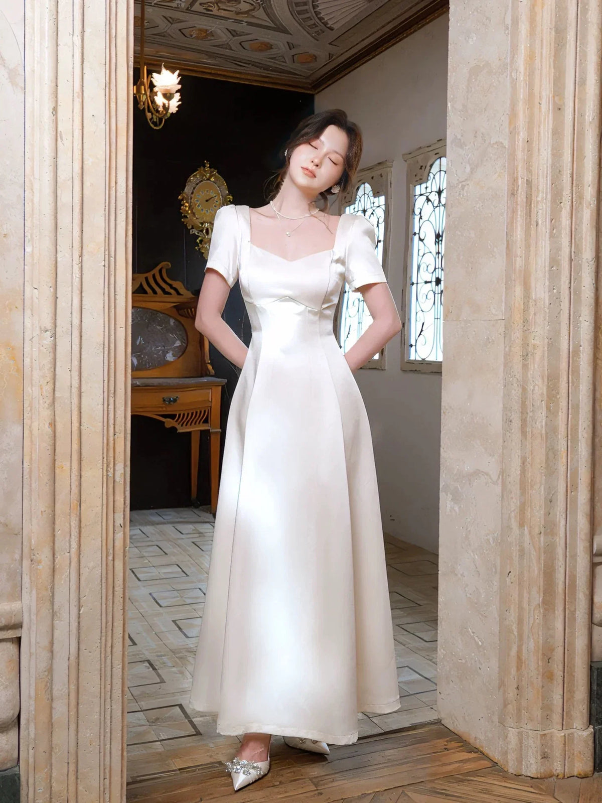 Ivory Sweetheart Neck Short Sleeve Maxi Prom Dress