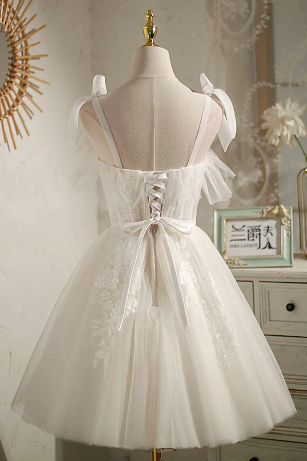 White Sweetheart Neck Mini Homecoming Dress