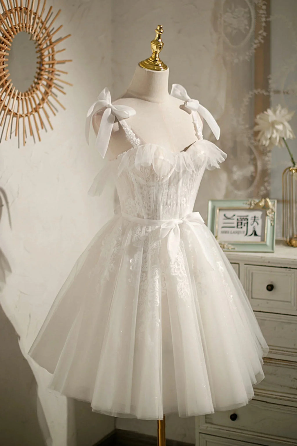 White Sweetheart Neck Mini Homecoming Dress
