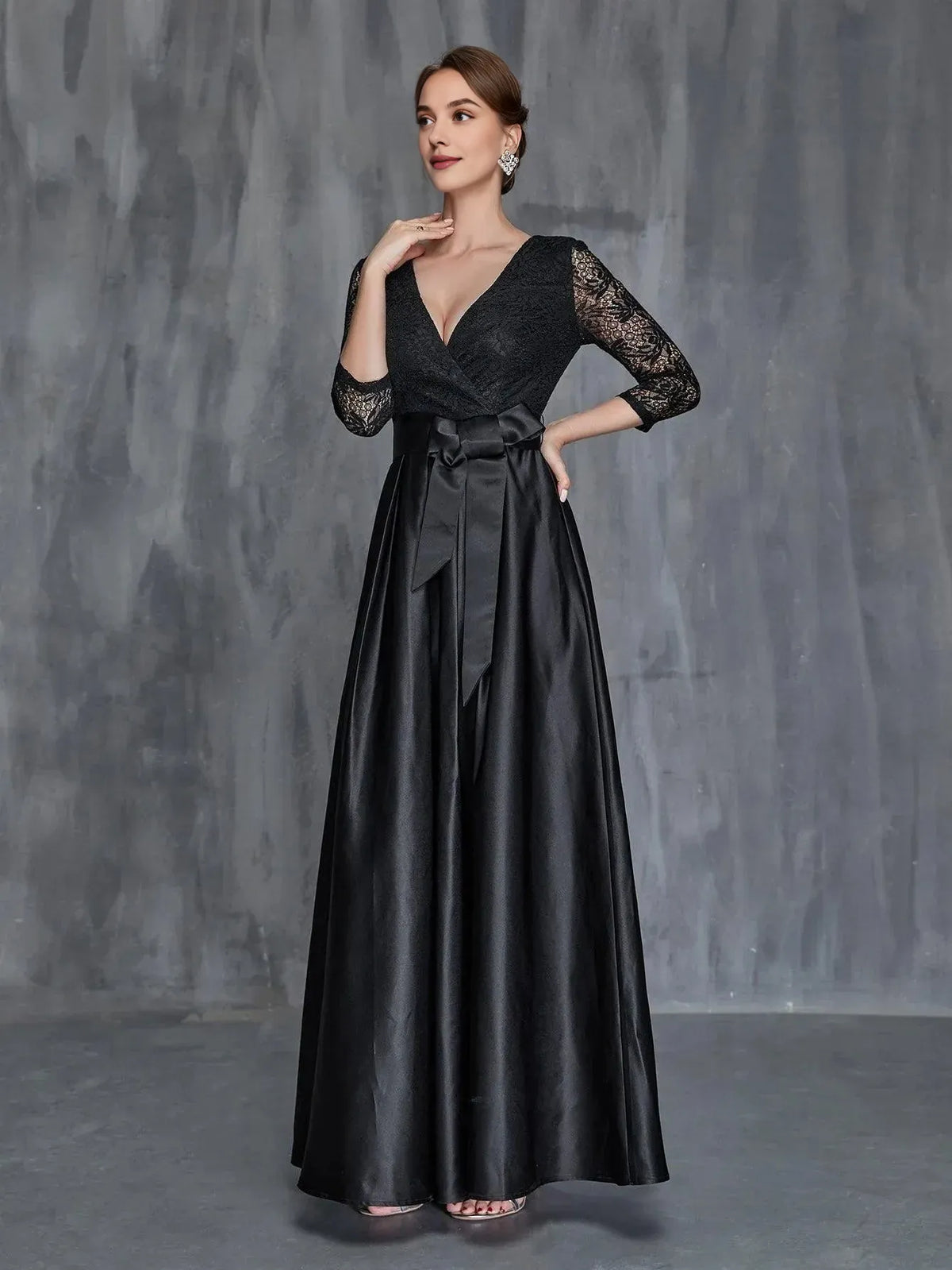 Stylish Refined Beautiful Elegant Black Satin A-Line Long Sleeve Floor-Length Prom Dress
