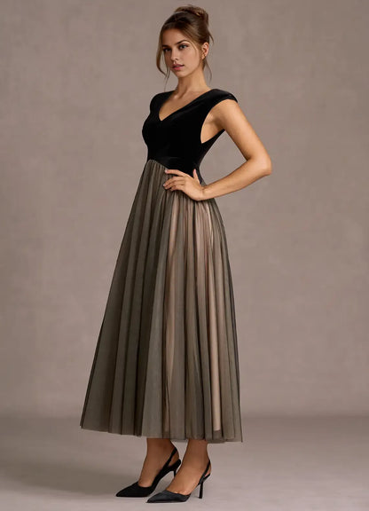 Special Occasion Sophisticated Graceful Stylish Refined Elegant Black Tulle A-Line Sleeveless Evening Dress