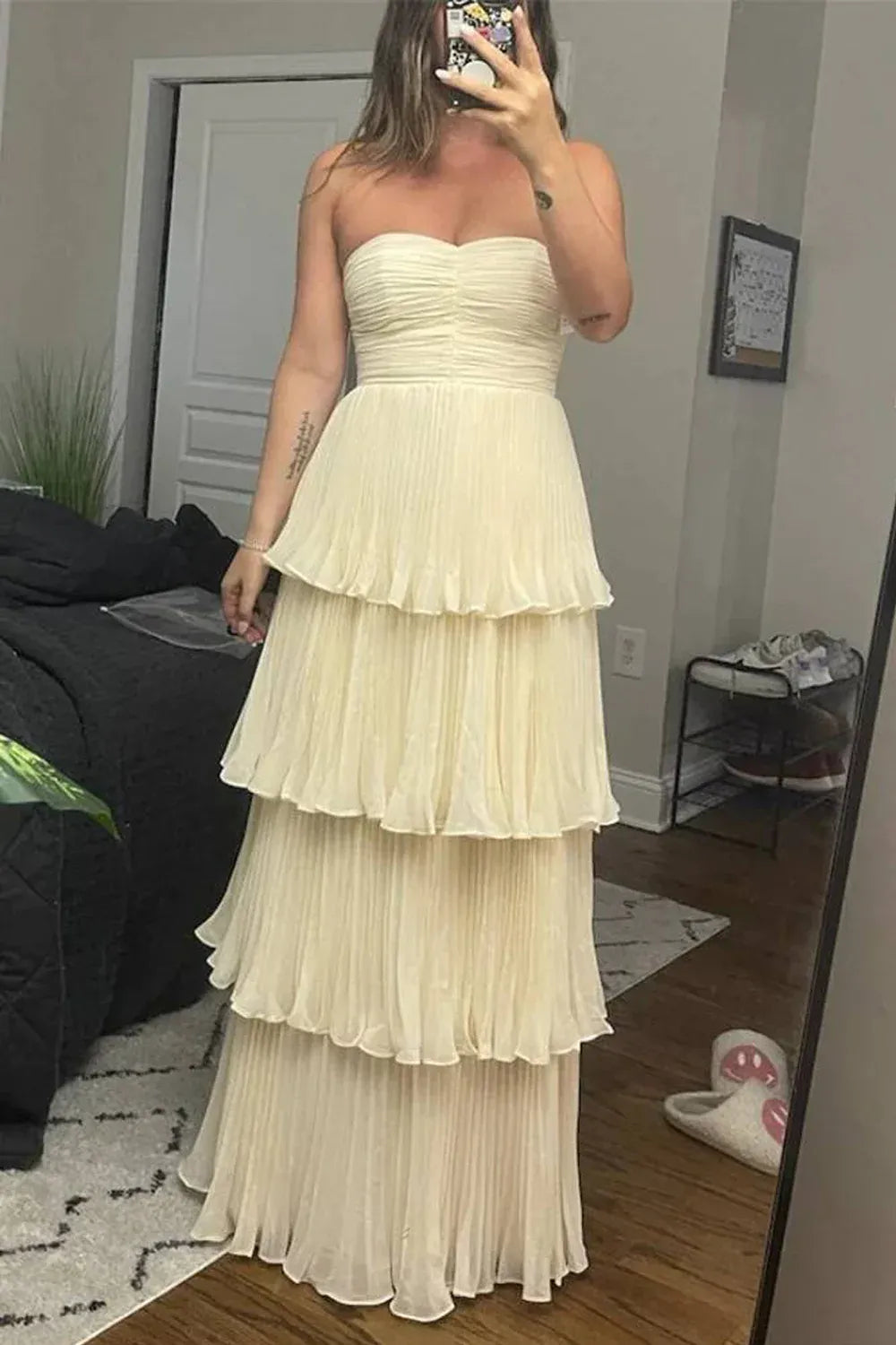 Refined Beautiful Timeless Chic Elegant Red Chiffon A-Line Strapless Pleated Prom Dress