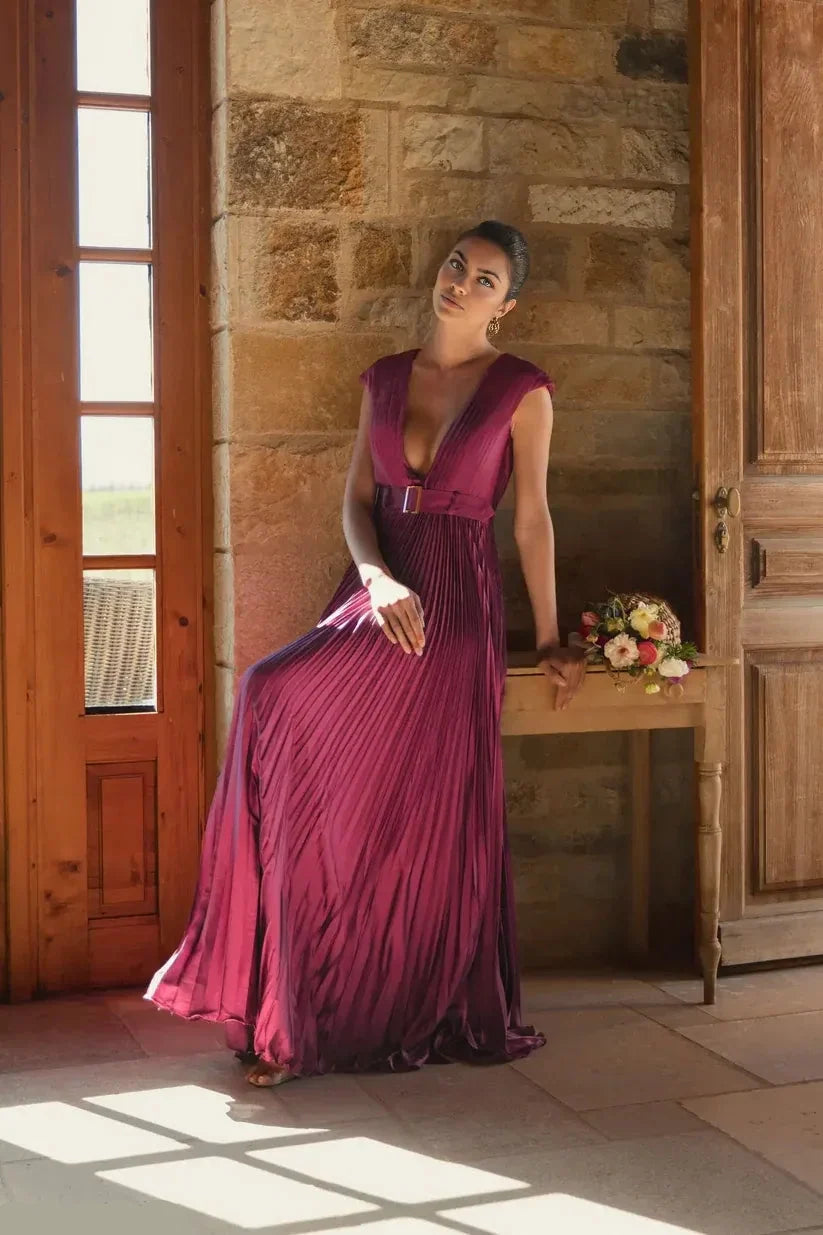 Special Occasion Sophisticated Graceful Stylish Refined Elegant Red Satin Floor-Length Prom Dress