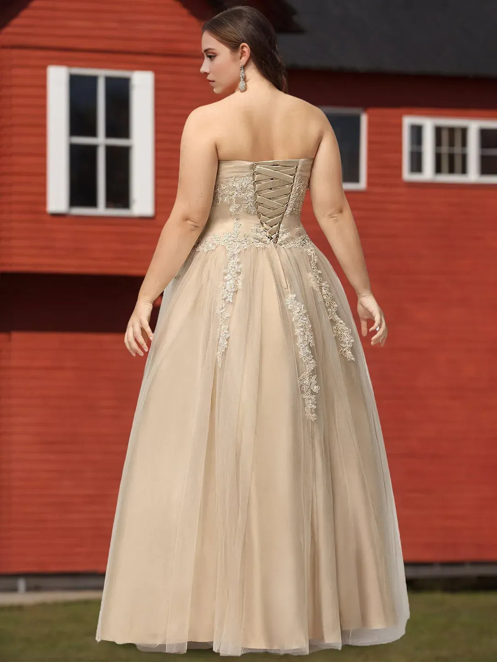 Ball-Gown Sweetheart Neckline Sleeveless Corset Back Plus-Size Floor-Length Prom Dresses with Appliques Beads
