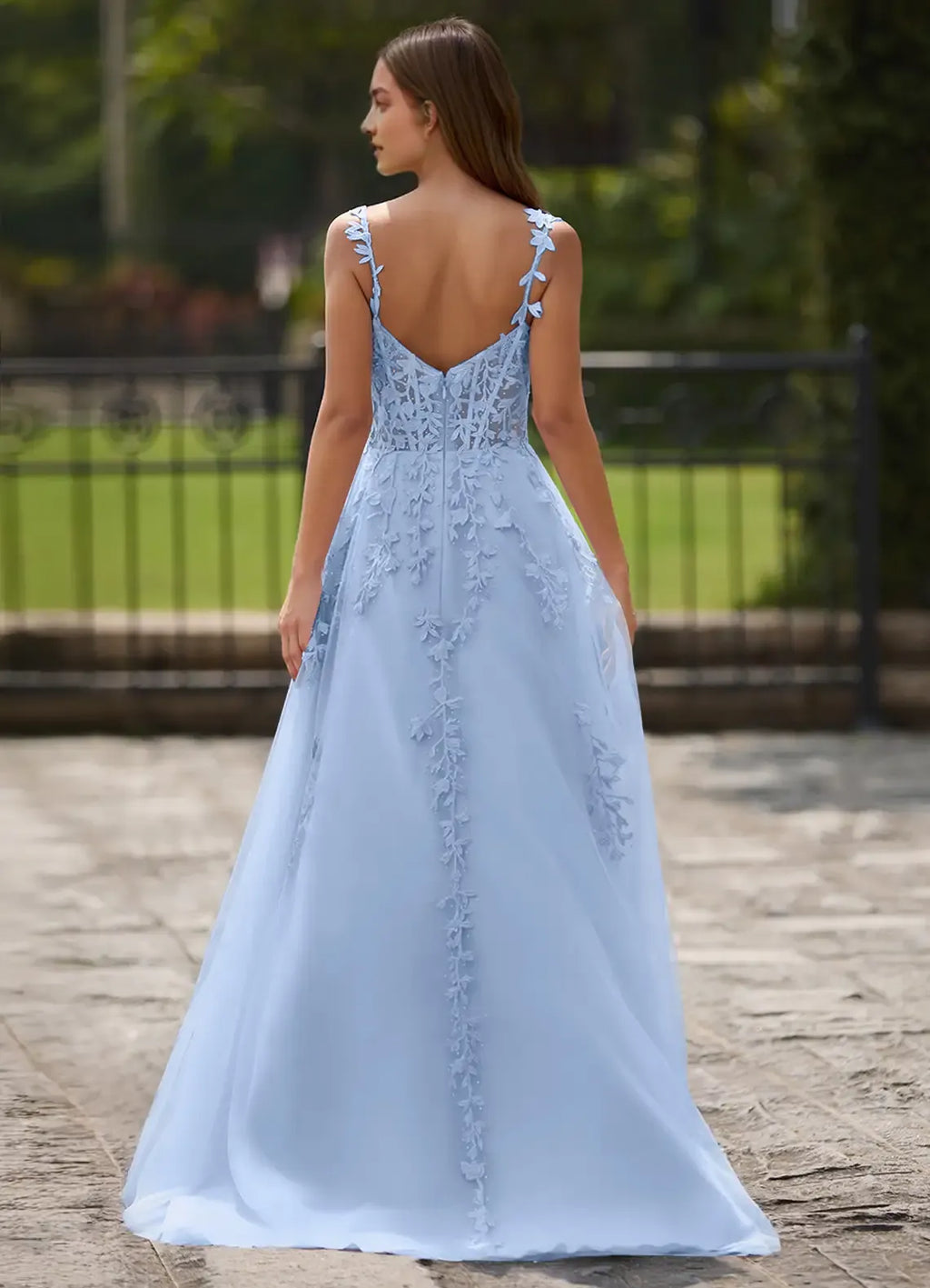 Black A-Line Sweetheart Neck Sleeveless Floral Sweep Train Prom Dress with Beading