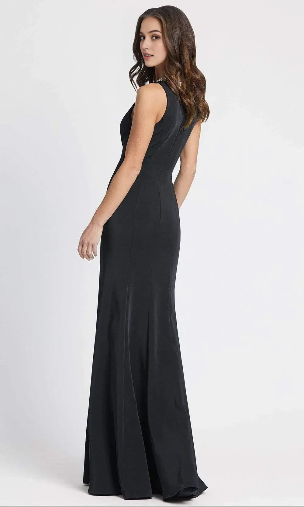 Black Mermaid Style Prom Gown with Crystal Neckline Crafted from Luxurious Fabric for a Flattering Fit at Formal Occasions