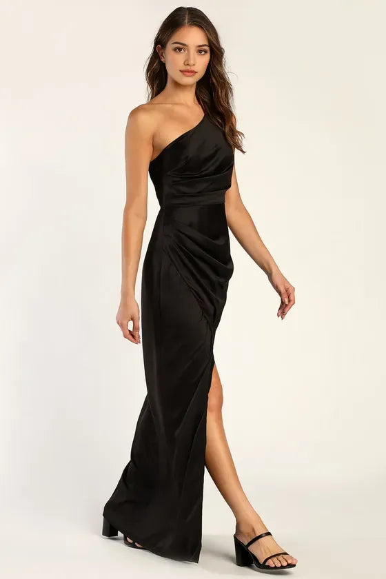 Black One Shoulder Prom Dresses with Side Slit Timeless Formal Attire for Glamorous Evenings