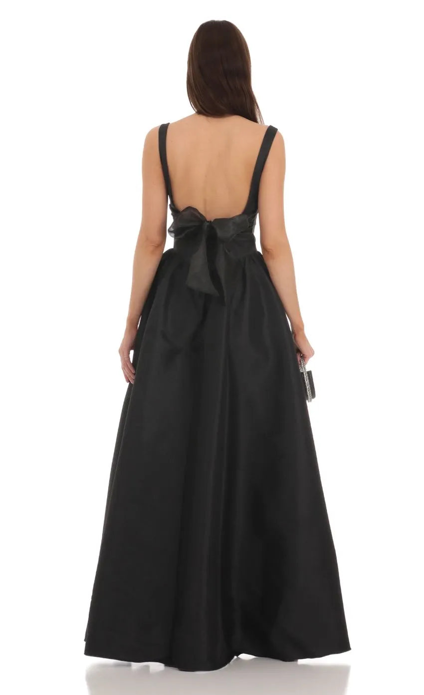 Black Prom Dress with Square Neckline Wide Straps and Ball Gown Silhouette Perfect for Formal Prom Nights