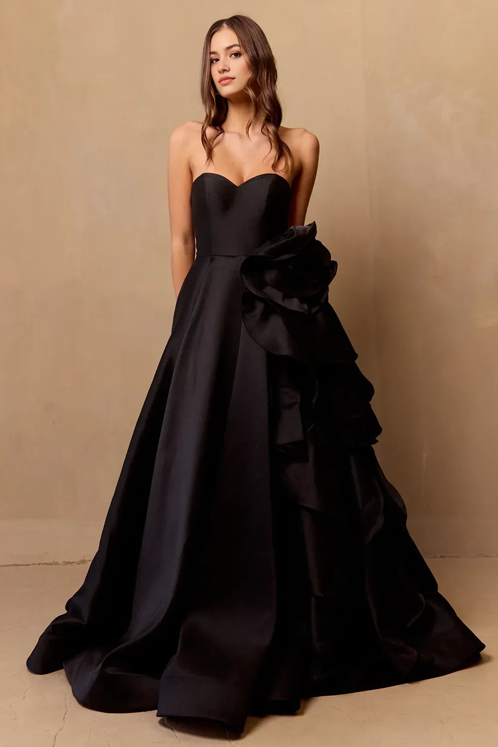 Black Ball Gown Prom Dress with Strapless Sweetheart Neckline and Dramatic Ruffled Side Detail for Formal Galas