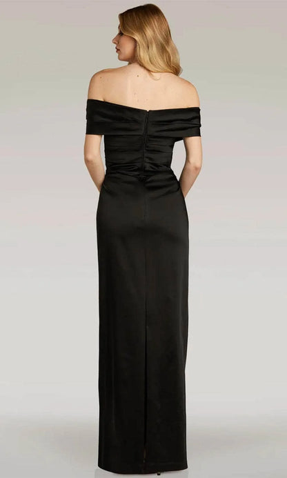 Luxurious Black A-Line Classic-Neck Classic-Sleeve Classic-Back Floor-Length Wedding Dress