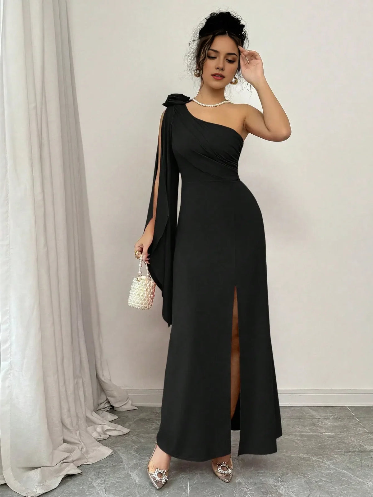 Black Sheath One-Shoulder Sleeveless Floor-Length Drape Detail Slit Prom Dress