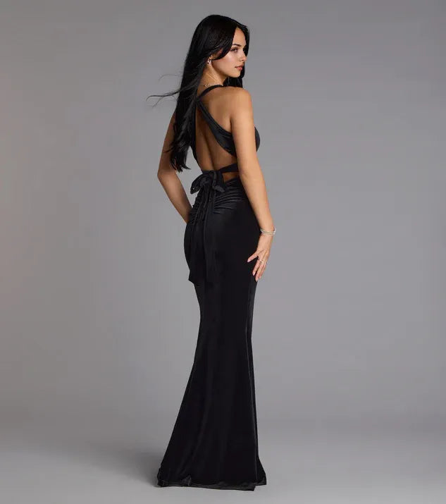 Black halter neckline Plunge Neck Open-Back mermaid Prom dress
