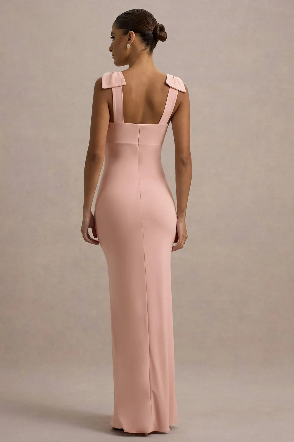 Blush Pink Mermaid Gown with Prom Dresses Detailed Shoulder Straps and Sweetheart Neckline A Timeless Choice for Romantic Balls and Graceful Galas