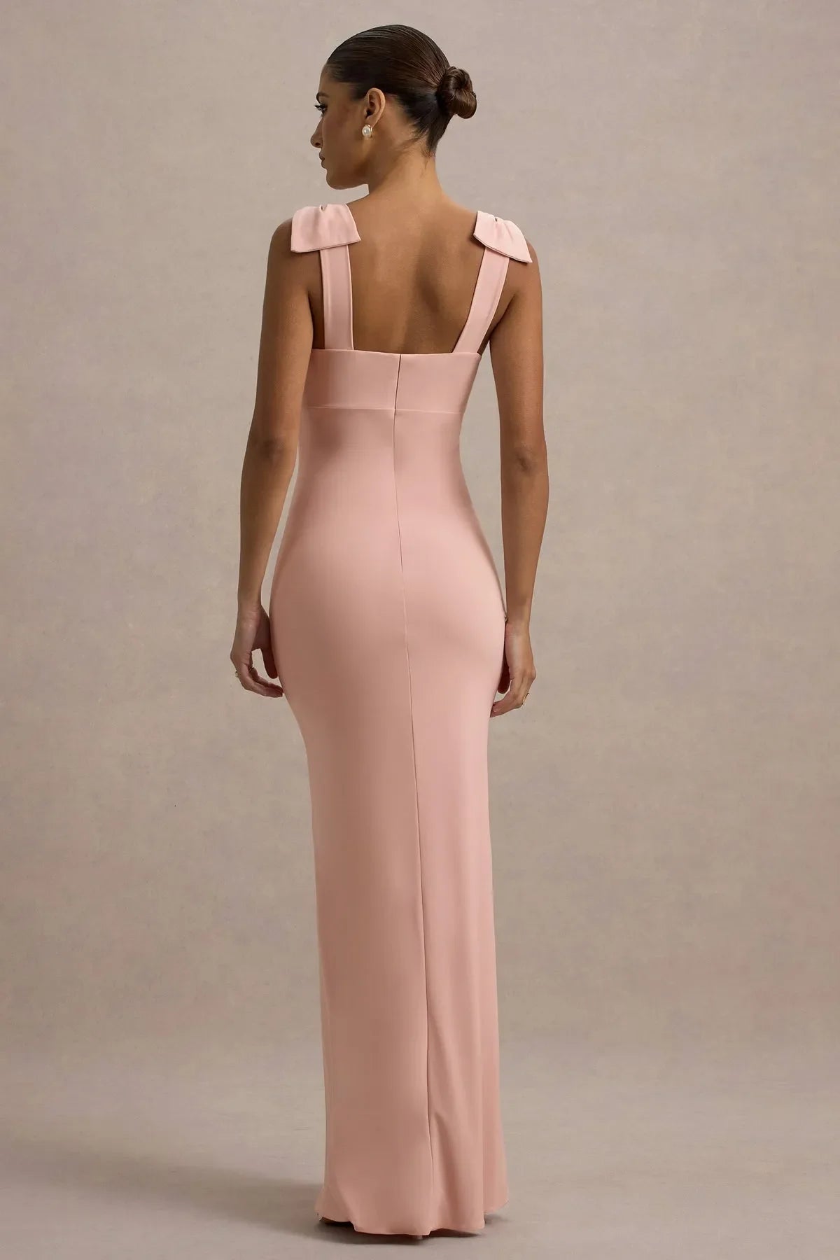 Blush Pink Mermaid Gown with Prom Dresses Detailed Shoulder Straps and Sweetheart Neckline A Timeless Choice for Romantic Balls and Graceful Galas