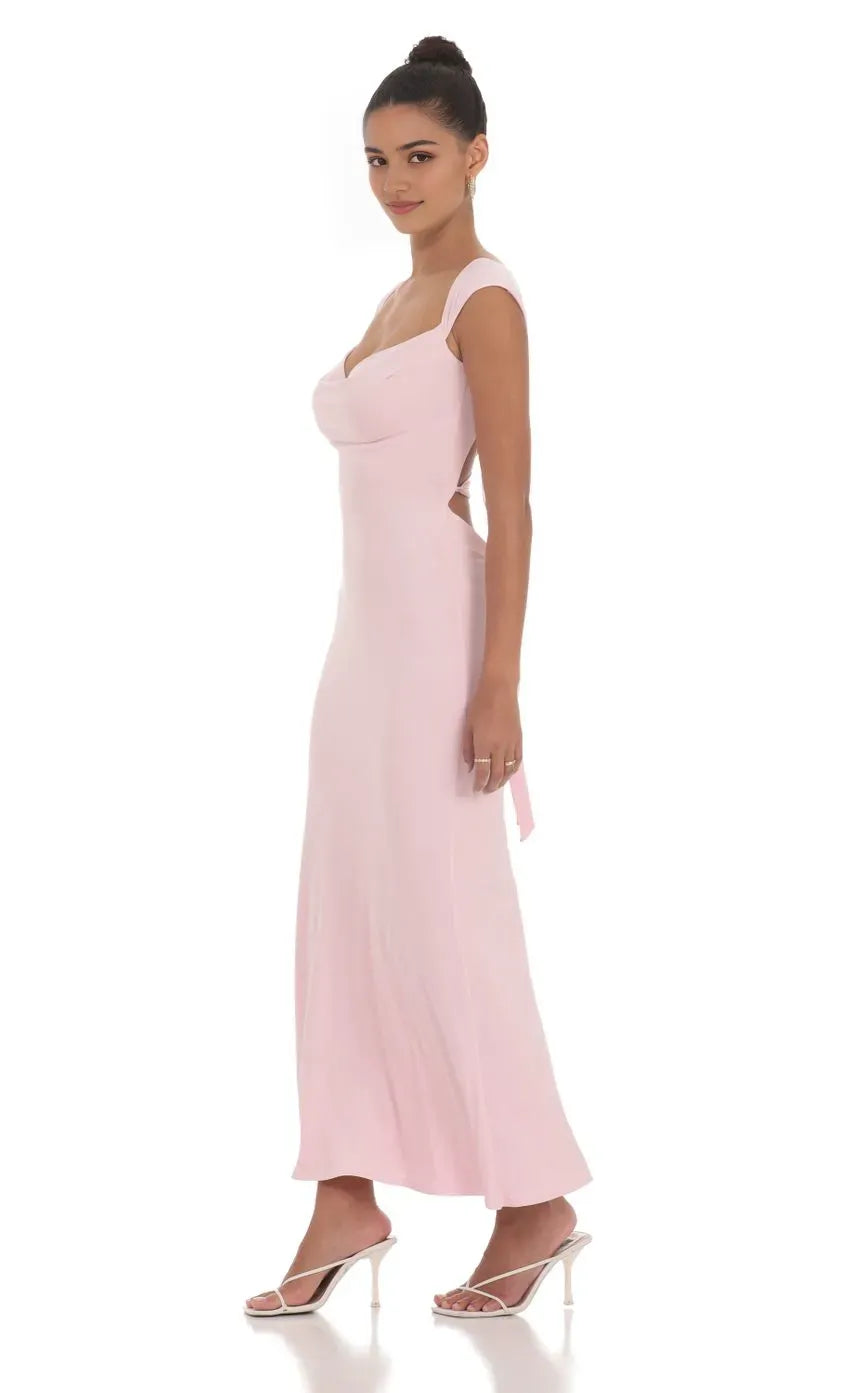 Blush Pink Prom Dress with Cap Sleeves Sweetheart Neckline Bodycon Fit Perfect for Retro Inspired Prom Nights