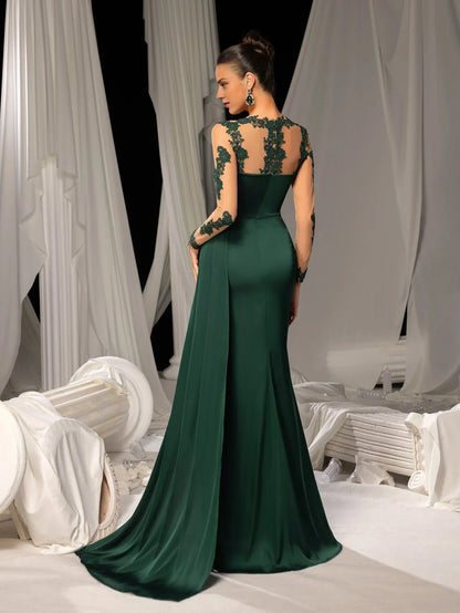 Elegant Emerald Green Satin Bodycon Scoop Neck Long Sleeve Floor-Length Prom Dress