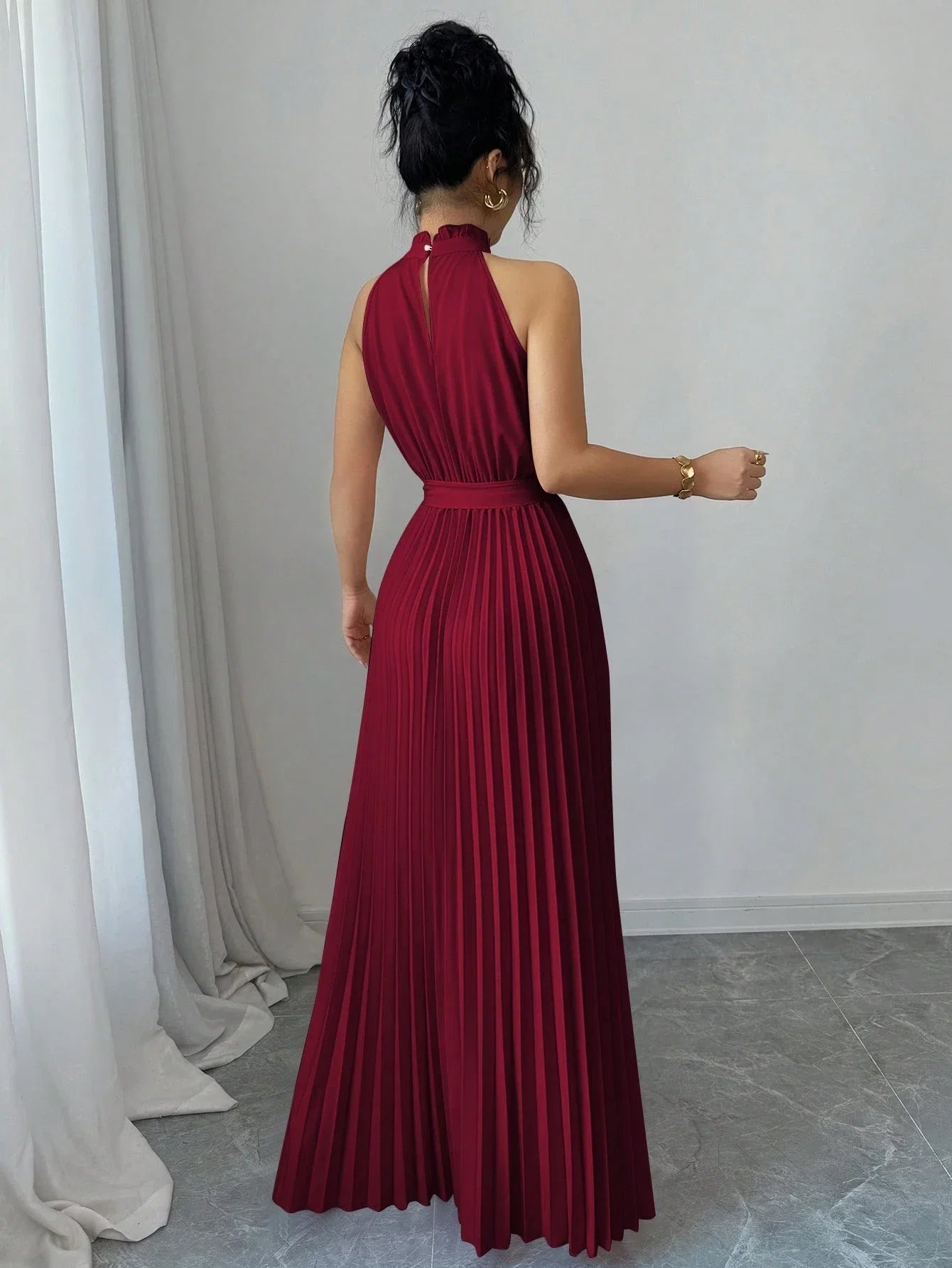 Burgundy A-Line Halter-Neck Sleeveless Keyhole-Back Floor-Length Pleated Ruffle Prom Dresses