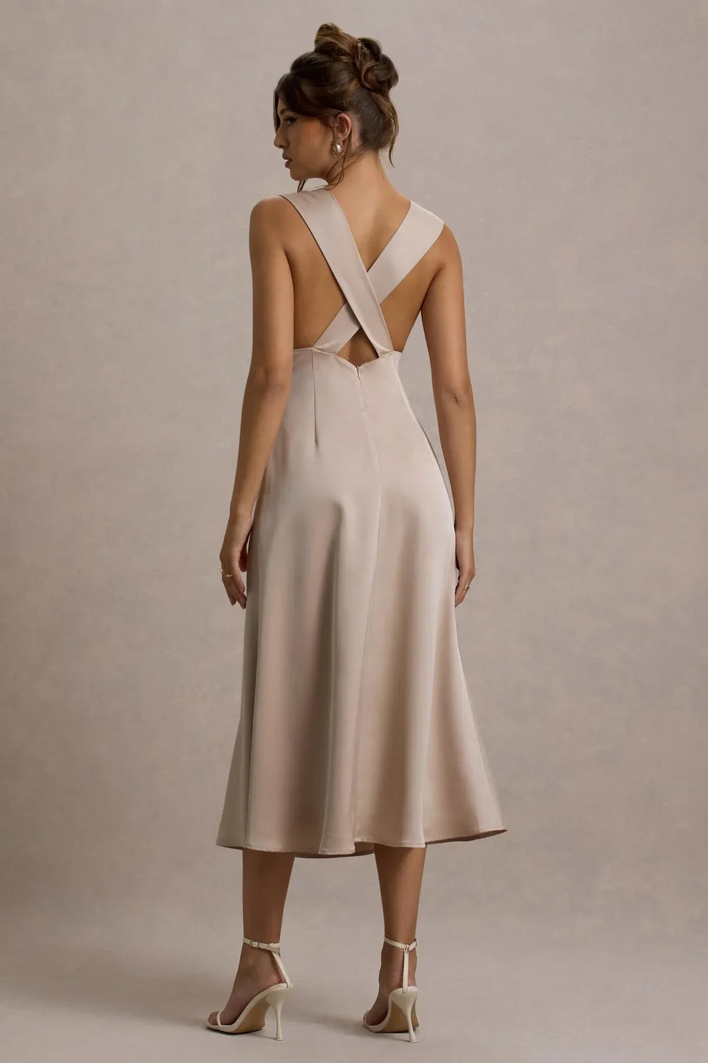 Champagne - Hued Prom Dresses with Plunging V - Neck Ruched Shoulder Details and Flattering Fit A Timeless Choice for Sophisticated Balls Graceful Galas and Refined Evening Soirées