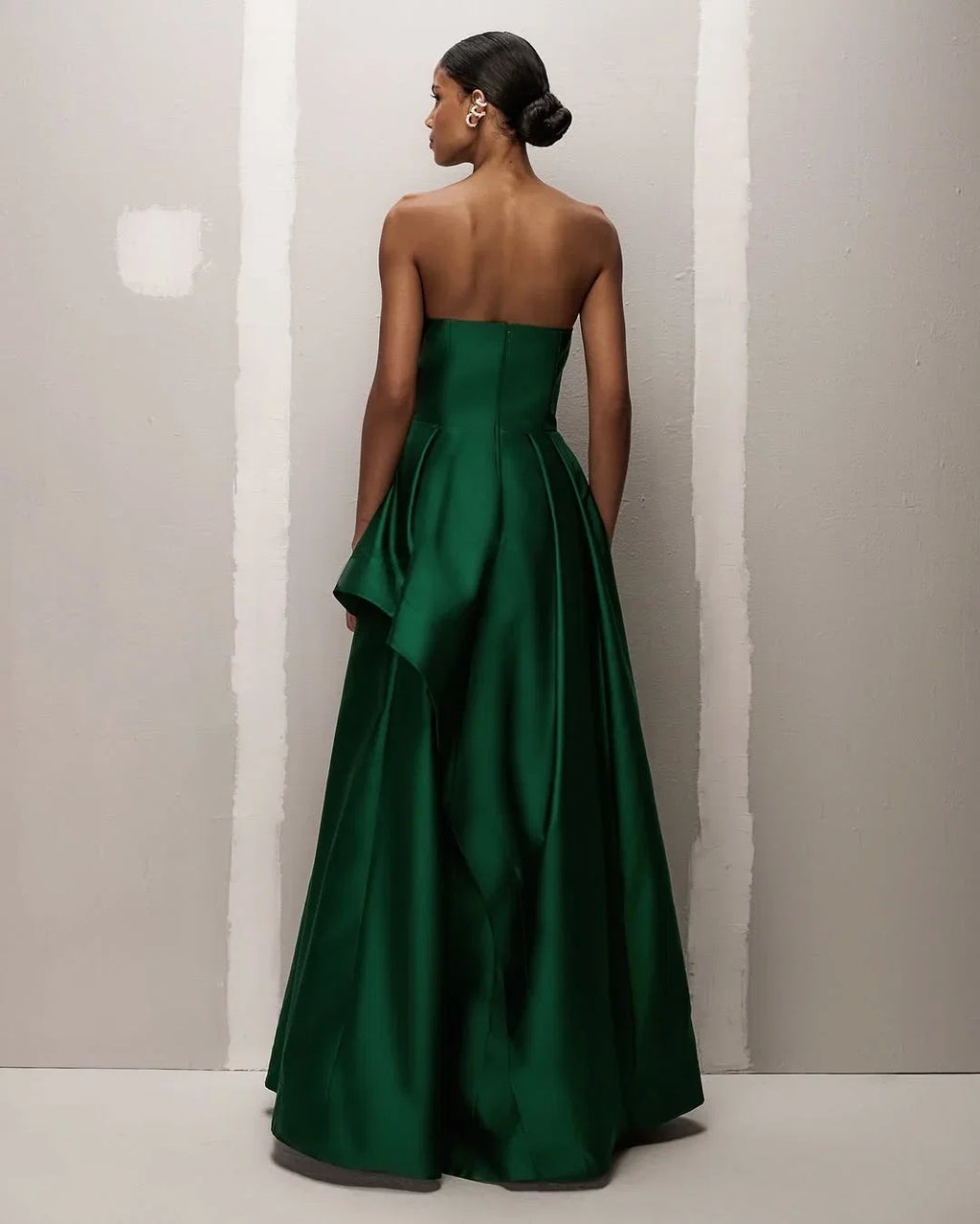 Charming Strapless Ruffle Emerald Evening Dress