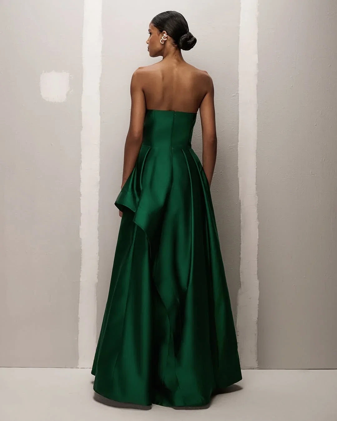 Charming Strapless Ruffle Emerald Evening Dress