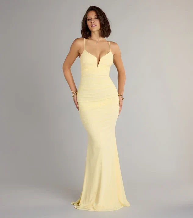 Elegant Mermaid Plunge Spaghetti Strap Low Back Long Evening Dress