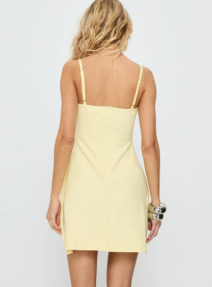 Elegant Red A-Line Square-Neck Sleeveless Classic-Back Floor-Length Homecoming Dress