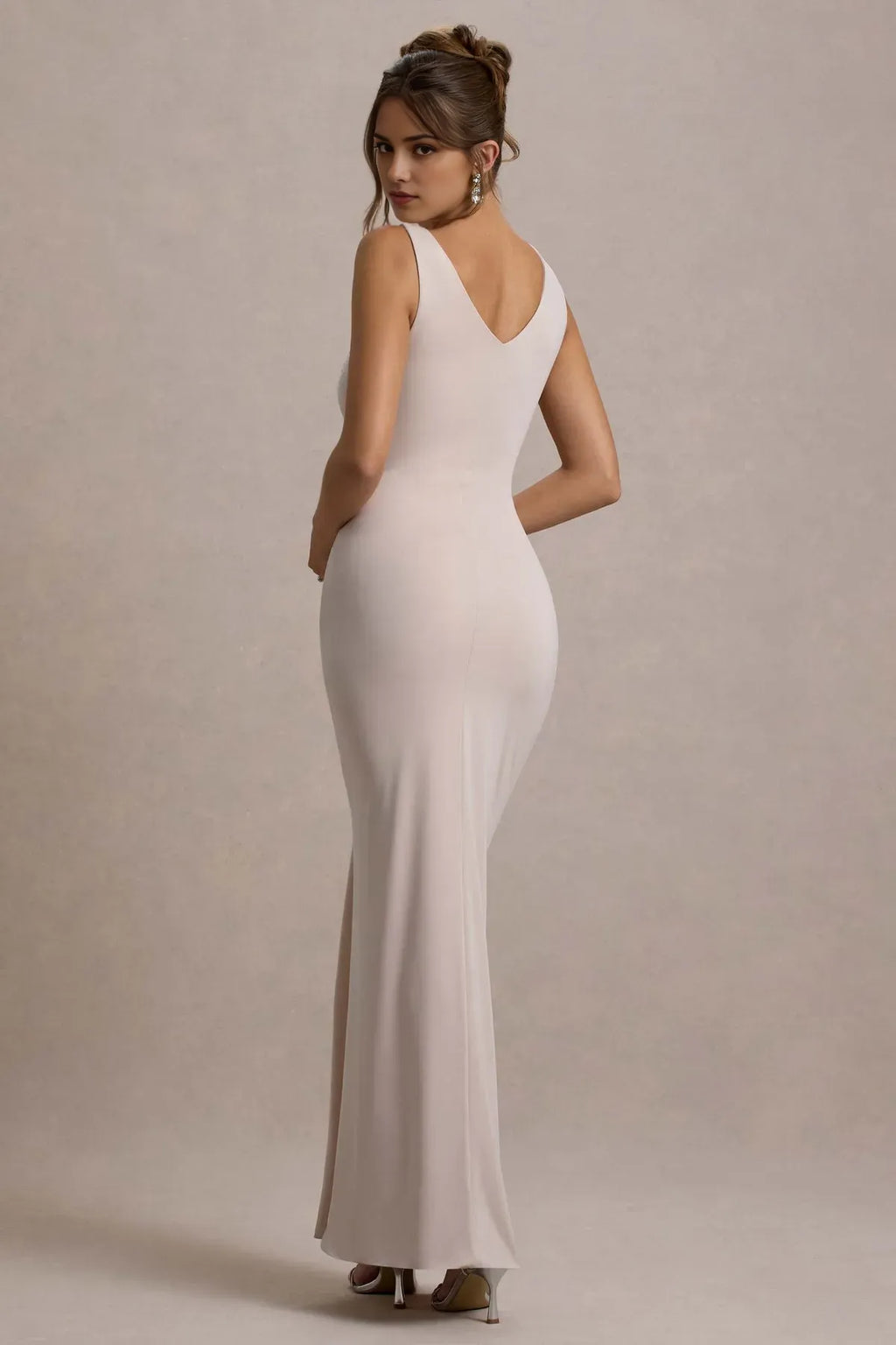 Light Beige Prom Dresses with Asymmetric Neckline and High Slit A Timeless Choice for Sophisticated Balls