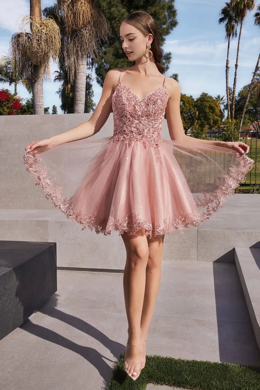 Light Blue Homecoming Dress with Spaghetti Straps Floral Appliqu¨¦ Bodice Flared Skirt for Prom Nights