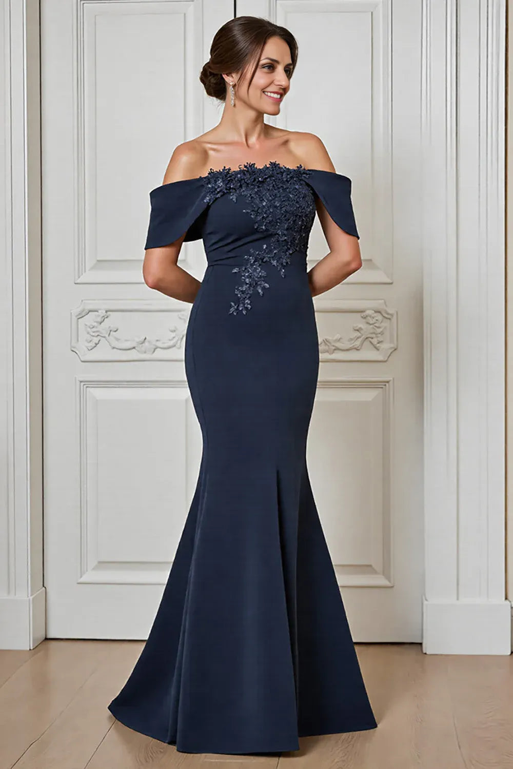 Elegant Navy Blue Lace Mermaid Backless Floor-Length Mother of the Bride Dress