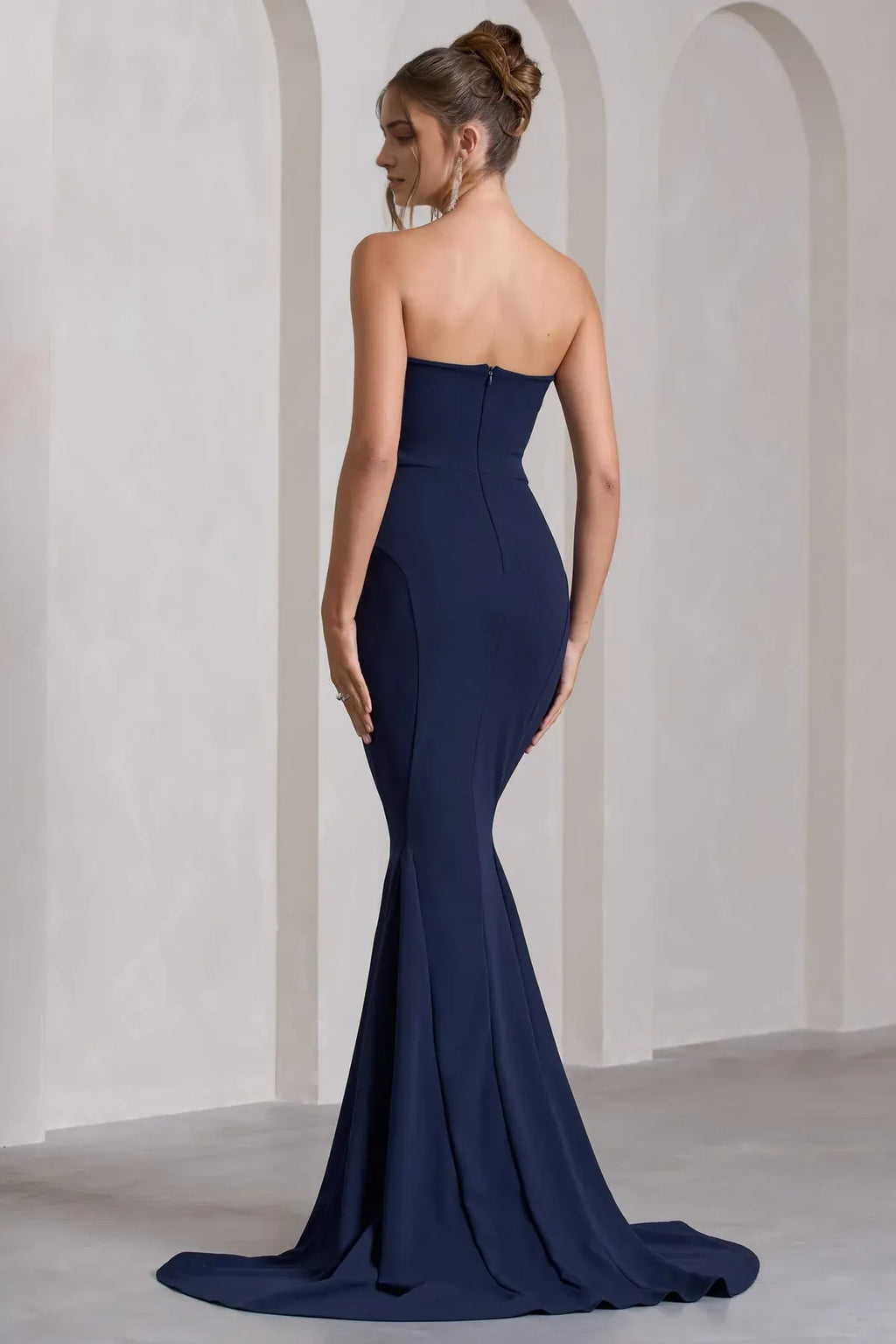 Navy Blue Strapless Mermaid Prom Dresses with Trumpet Train A Perfect Blend of Sophistication and Drama for Formal Occasions