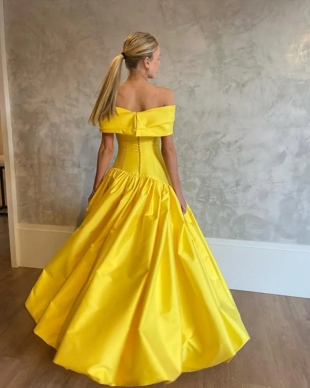Yellow Off-Shoulder Short Sleeve Maxi Party Dress