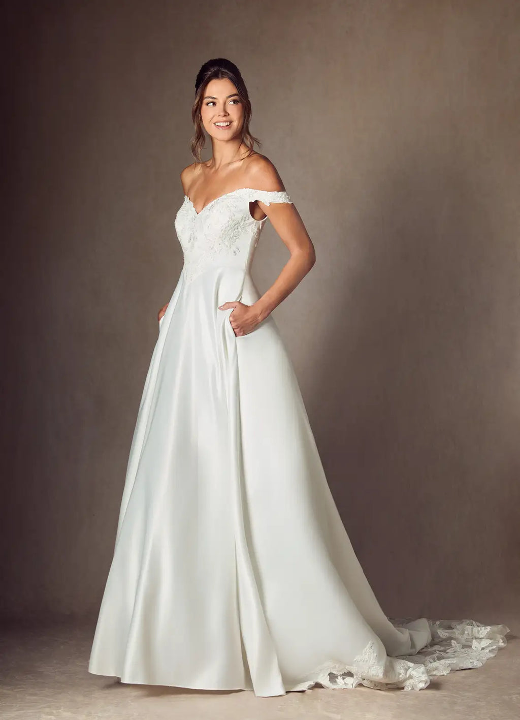 White Off - Shoulder Ball Gown Sweetheart Neckline Wedding Dress Bodice Skirt Fitted Tight Wedding Dresses