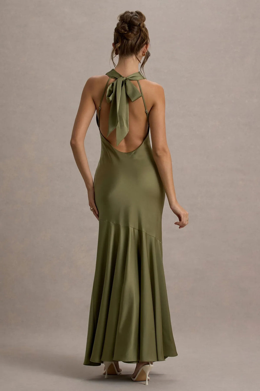 Green Olive Prom Dresses with Cowl Neckline and Mermaid Hem A Perfect Blend of Sophistication and Allure