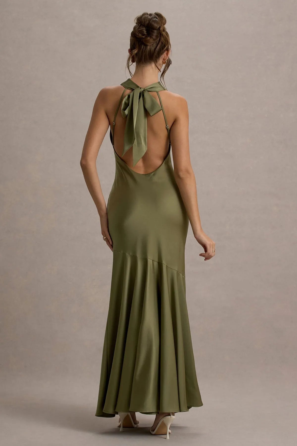 Green Olive Prom Dresses with Cowl Neckline and Mermaid Hem A Perfect Blend of Sophistication and Allure