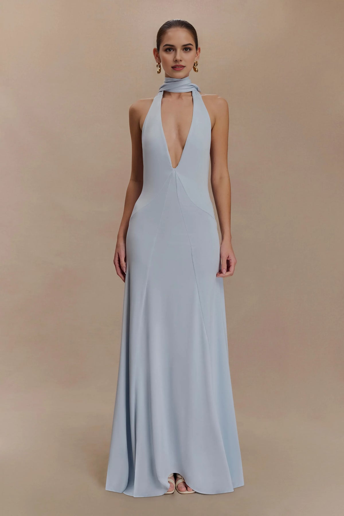 Blue Pale Sheath Halter Plunging V-Neck Sleeveless Open Back Ruched Floor-Length Prom Dresses With Scarf