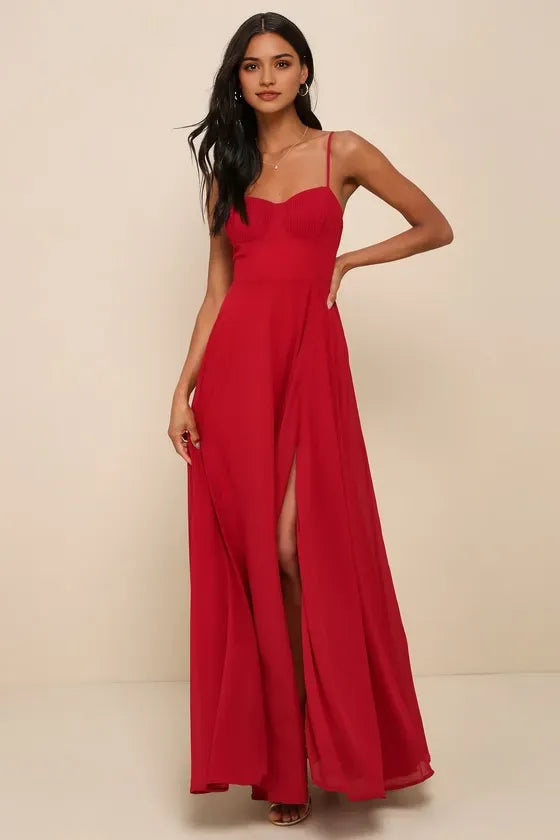 Red Prom Dress with Sweetheart Neckline High Side Slit Perfect for Glamorous Nights