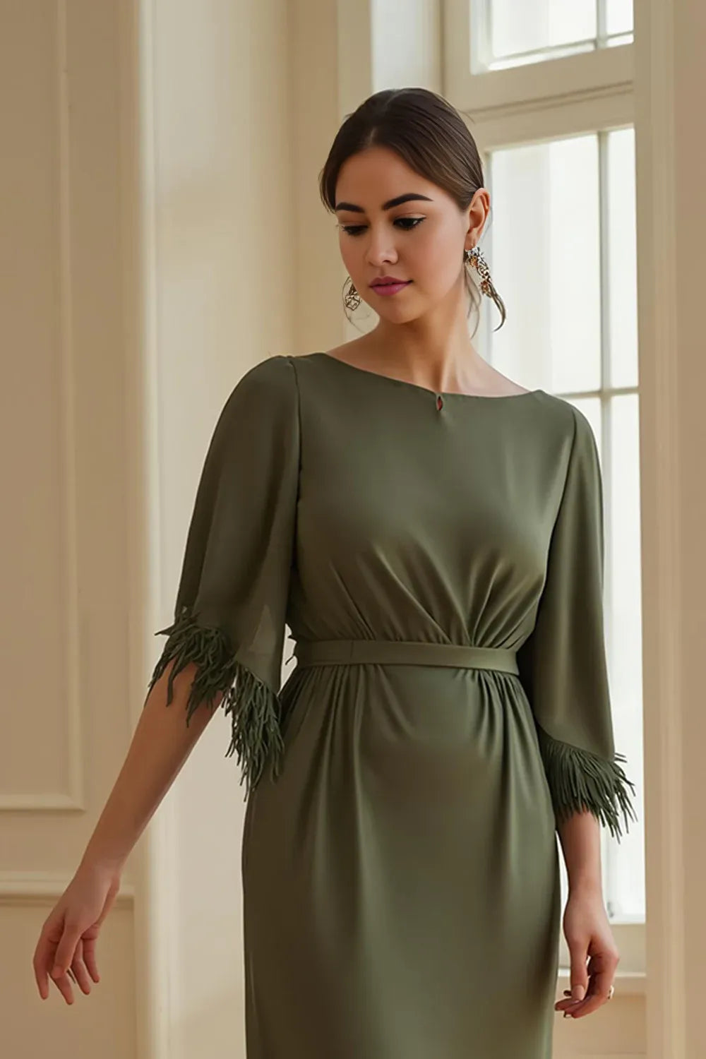 Elegant Olive Green Sheath Short Sleeve Short Mother of the Bride Dress