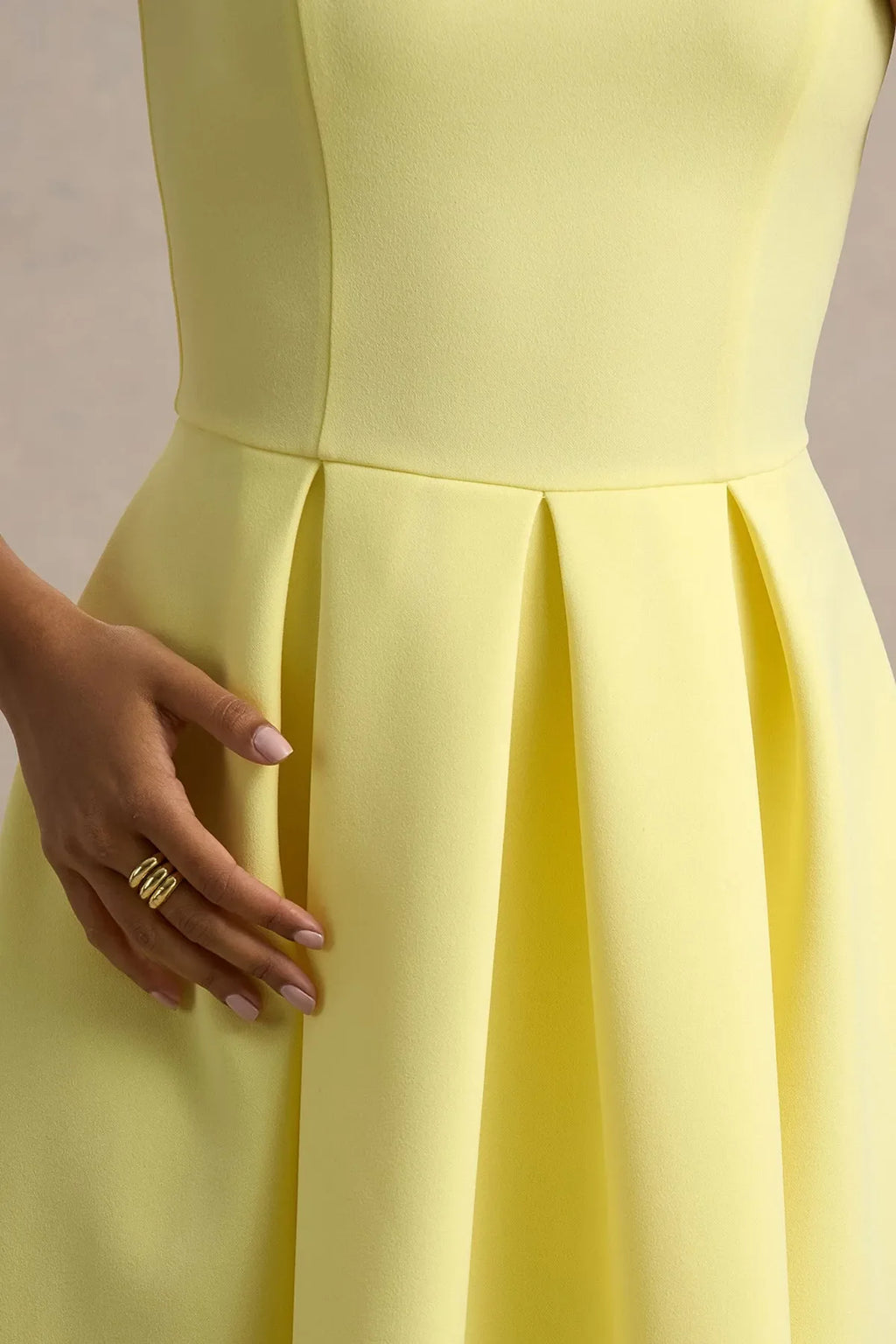 Yellow Square Neckline Spaghetti Strap Prom Dress with Pleated Maxi Skirt in Bright Timeless Formal Evening Gown for Special Occasions