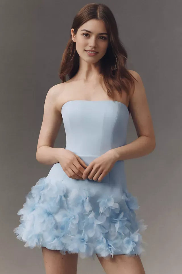 Light Blue Strapless Light Homecoming Dress with 3D Floral Ruffle Skirt Perfect for Memorable School Dances